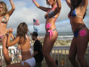 IOP Bikini Contest Drivin N' Cryin Show May 2009