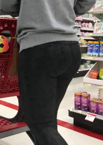 Target blonde milf with a nice ass in dark leggings