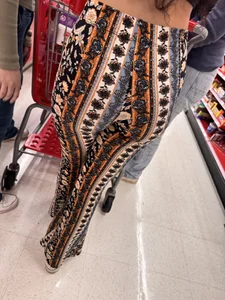 [OC] Tight College Chick with a Booty in Patterned Flare Leggings