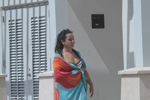 Various sexy Florida beach and bikini girls