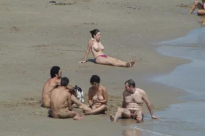 Sexy mature girls on Vilanova topless beach