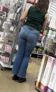 Cute brunette in tight jeans vpl