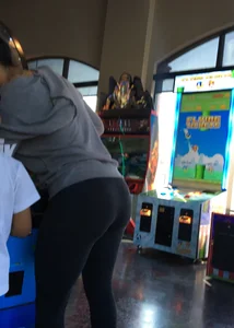Thick milf ass in tight leggings