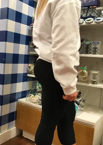 Thick blonde shopping in leggings with a nice booty