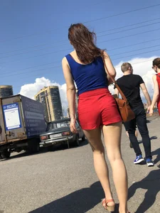 Tall Girl in Red Shorts With Long Hot Legs Subway and Street Creepshots Gallery