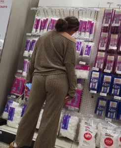 Jiggly Bubble Butt VPL Wedgie