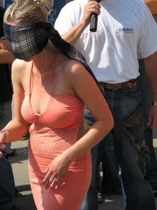Candid tits and pokies