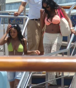Bikini girls