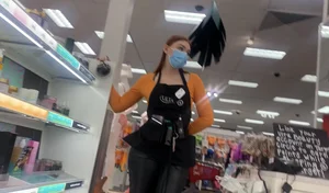 AMAZING ASS REDHEAD