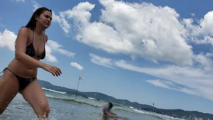 Brazillian beach creepshots, huge gallery of candid girls in swimsuits