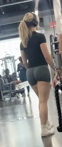 Big booty white gym girl
