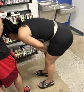 Nice round VPL booty squat&bendover‼️