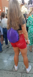Big peach in shorts leggings, cute white girl