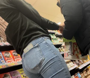 Teen girls cute ass and face