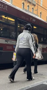 Thickest girl waiting for the bus