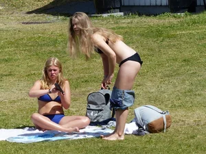 HOT! Teens in Bikinis (non-oc)