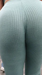 Culona en leggings