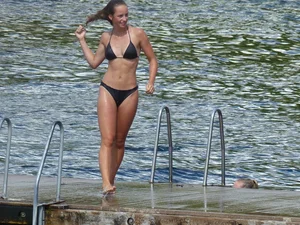 HOT! Teens in Bikinis (non-oc)