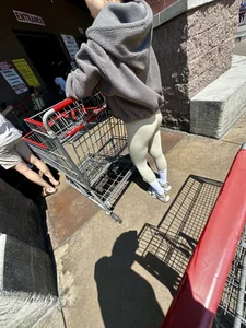 Asian Costco super tight leggings