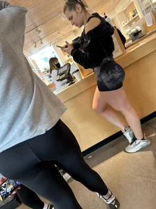 3 college PAWGS in leggings