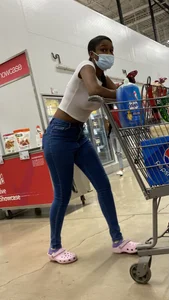 Sexy Ebony with Hips, Ass, and Leggggggggs!