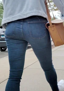 Walk on by with that fat assss
