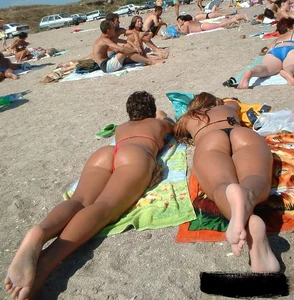 Beach voyeur babes in bikinis, thongs and topless