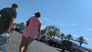 Chubby showing her big culo (OC)