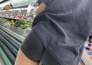Petite girl tight shorts  (+18)