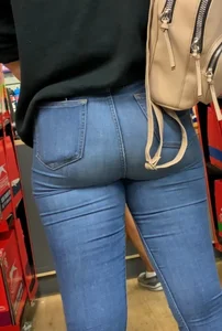 Blond teen girl in tight jeans. Shot her tight booty a few years ago when I was in the UK. Enjoy