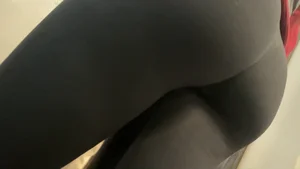 Black leggings with nice ass