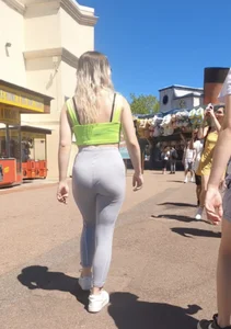 Green Crop Top Jiggly Teen PAWG