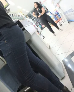 Pet shop cashier