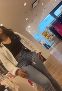 BBL Latina Milf in Hollister Jeans