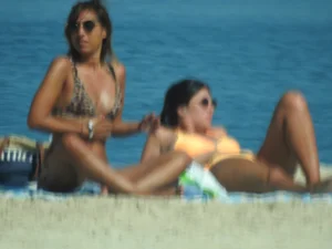 Legs wide open (OC)