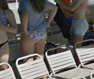 Waterpark MILFs 3