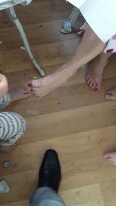 Barefoot Girl With Red Pedicure Home Creepshots Gallery