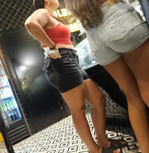 3 in 1 hot in jeans