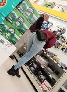College Girl with a Nice Ass Bending Over in Jeans! (OC)