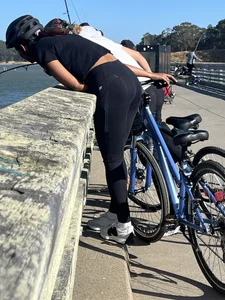 Sexy tight butt indian in leggings