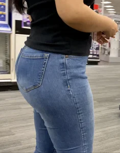 Latina “Tech” Babe at Target [OC]