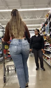 PERFECT Jeans ass on Milf (Mega Thread)