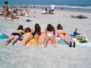 Candid beach and bikini babes