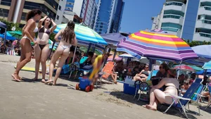 Brazillian beach creepshots, huge gallery of candid girls in swimsuits