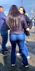Rich buttocks, tight jeans, uff