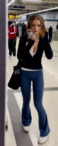 Skintight cute hottie, didn’t mind being recorded. (OC)