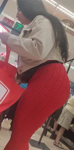 Epic PAWG in red TikTok leggings gave me a show
