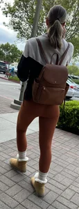 Hottie at the UPS store with a nice tight ass in brown leggings