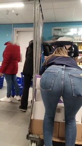 Dutch asses in jeans! (OC)
