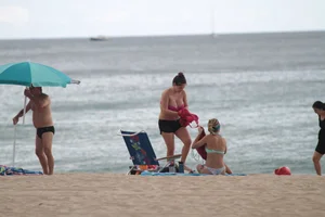 Florida beach and bikini girls